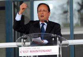Hollande gouvernant la France Depuis un pupitre design FormXL