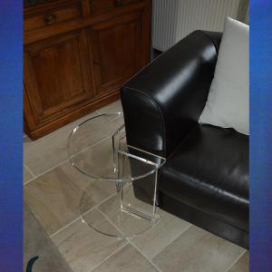 Petite Table en Coin