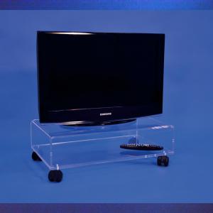 table tv sur roulettes meuble tv