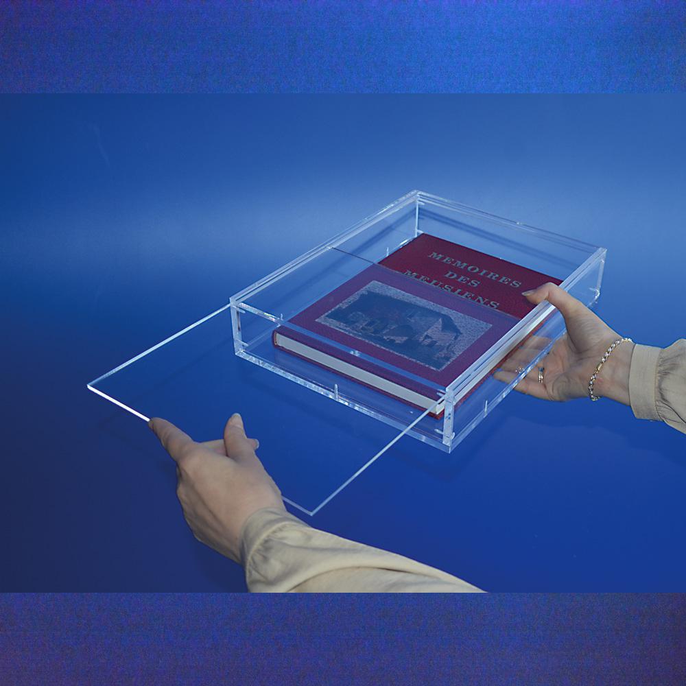 Coffret plexiglas à glissière